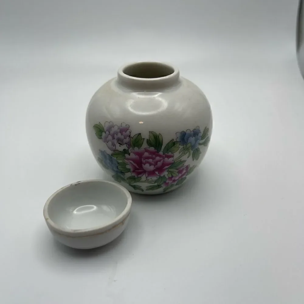 Small white Chinese ginger jar floral vintage